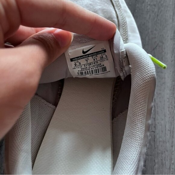 NIKE Free Run 5.0 Womens Size 9.5 Running Shoes Grey Green White - Picture 5 of 6